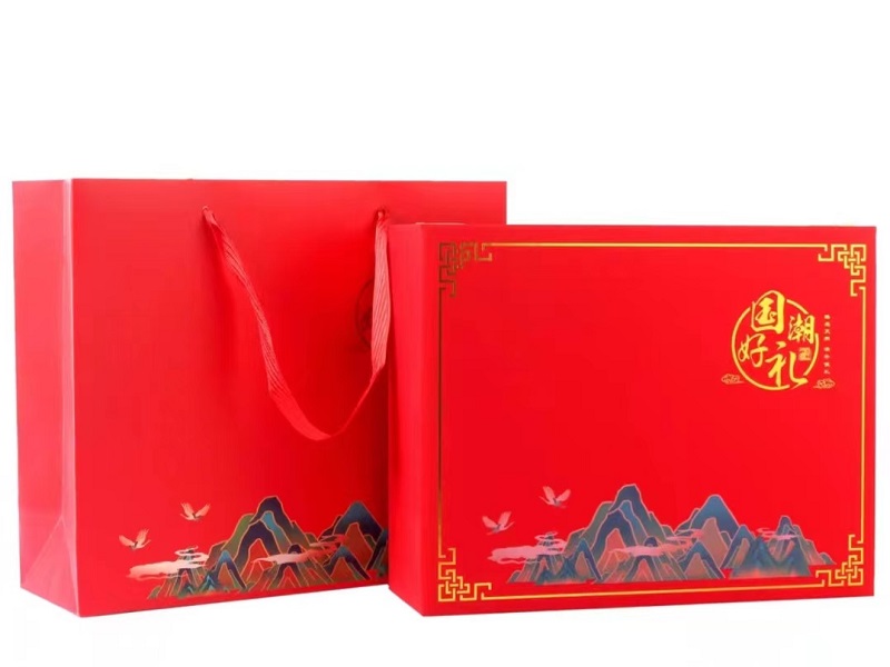 手提袋印刷常見的三類材質介紹：紙張特點與效果